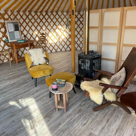 Luxe Yurt Hotel Koudekerke Exterior photo