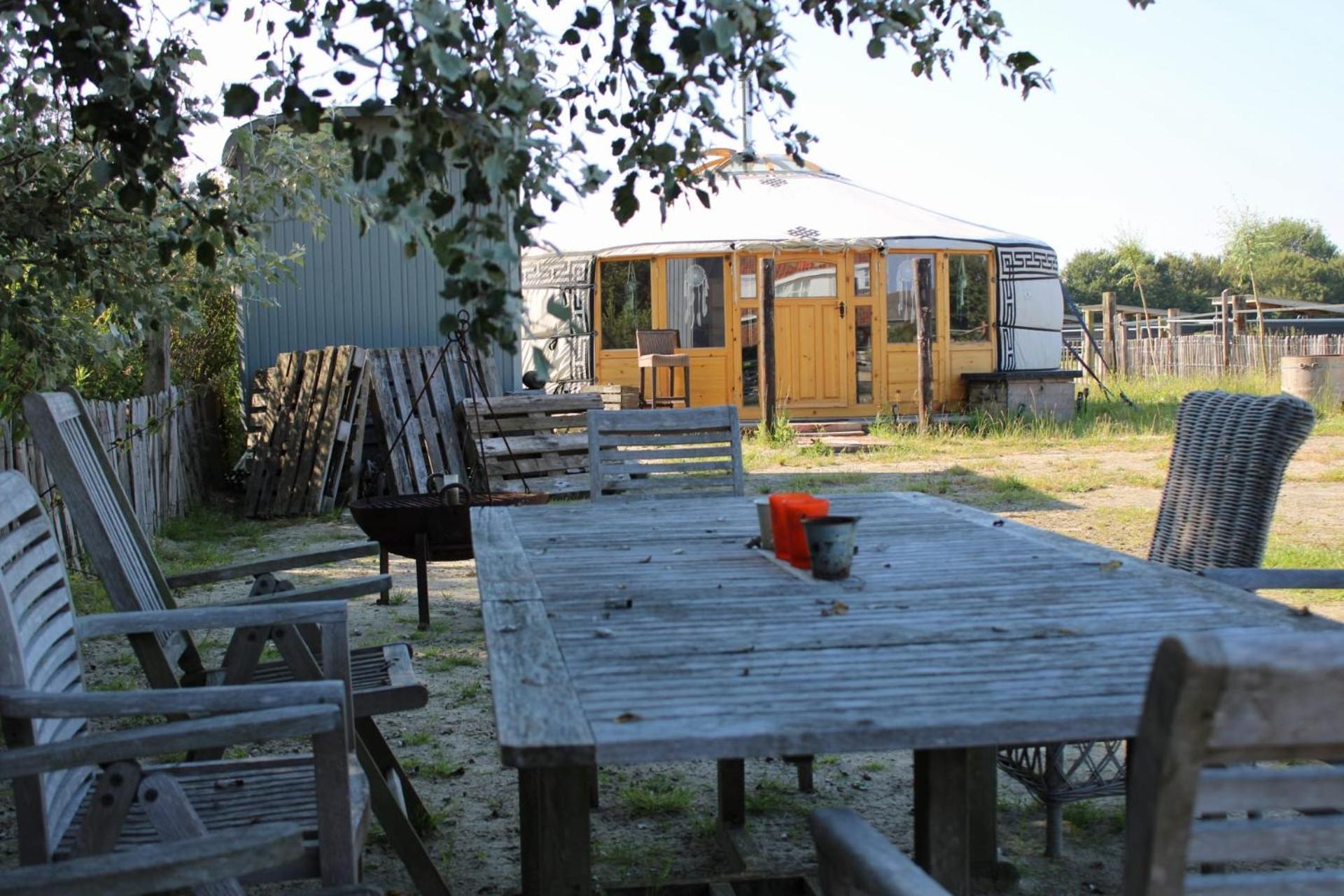 Luxe Yurt Hotel Koudekerke Exterior photo